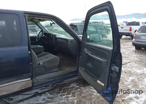 2005 Chevrolet Silverado 1500 Z71 z USA, uszkodzony, nr VIN 1GCEK19B75E257693